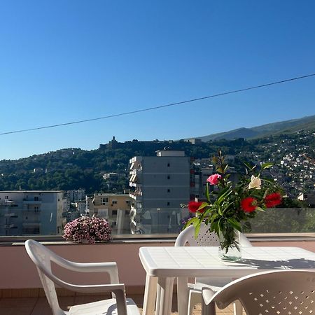 Flower Terrace Apartment Gjirokastër Exterior foto